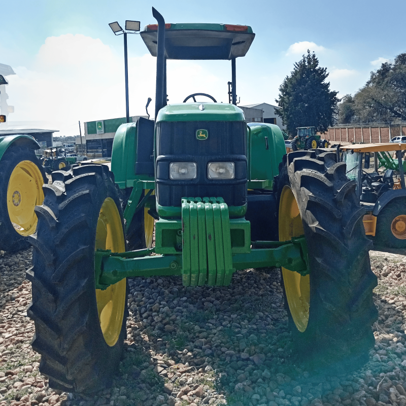 Tractor Seminuevo John Deere 6415 HC 2003  4x4 108 HP