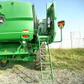 Cosechadora Seminueva John Deere S660 2015 con Cabezal de Granos Finos de 25 ft